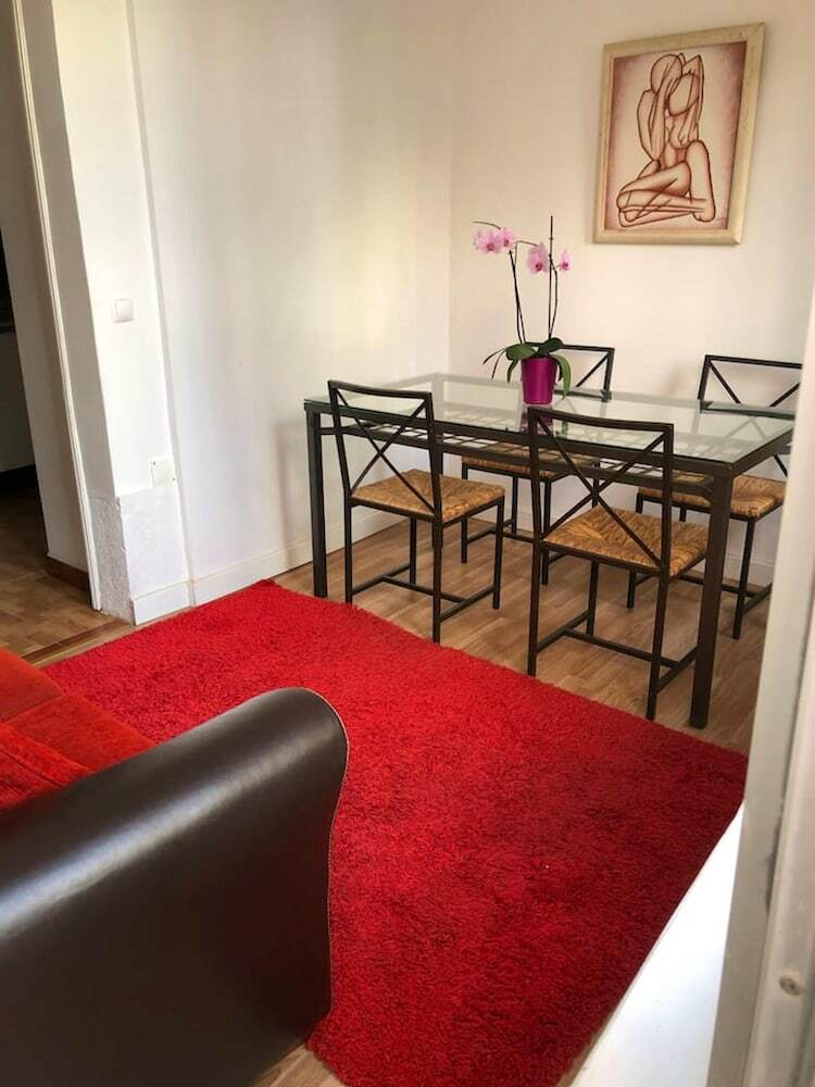Apartment With 2 Bedrooms In Lisboa, With Wifi