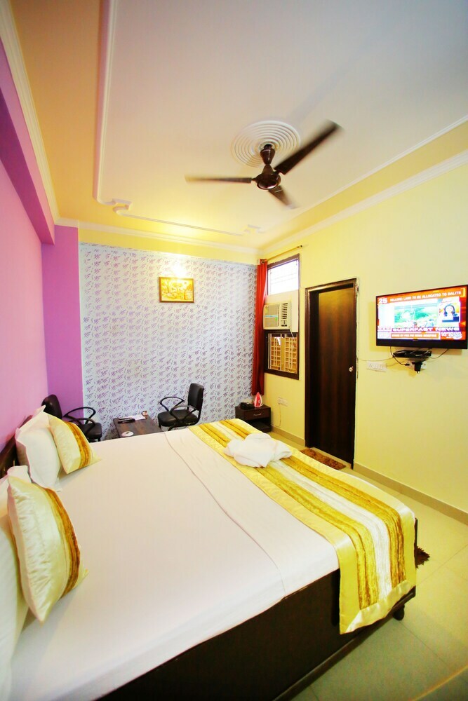 Hotel Adb Rooms Arrival Inn