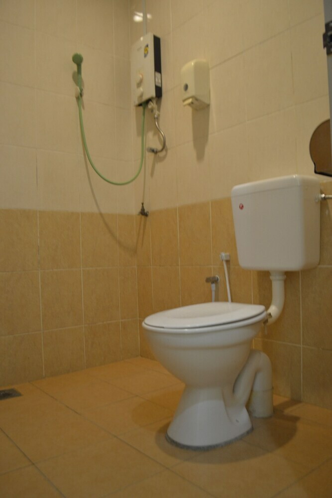 Oyo 89715 Ck Hotel