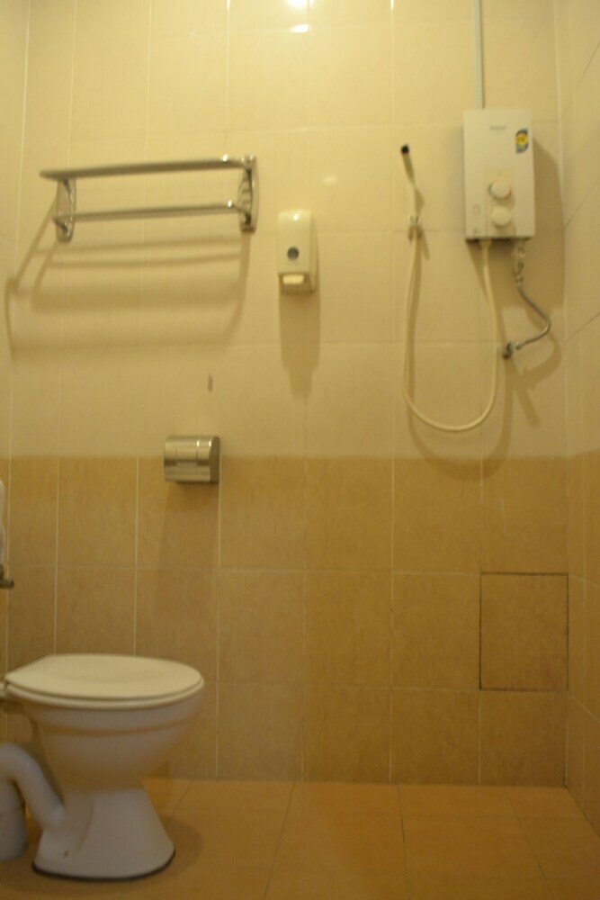 Oyo 89715 Ck Hotel