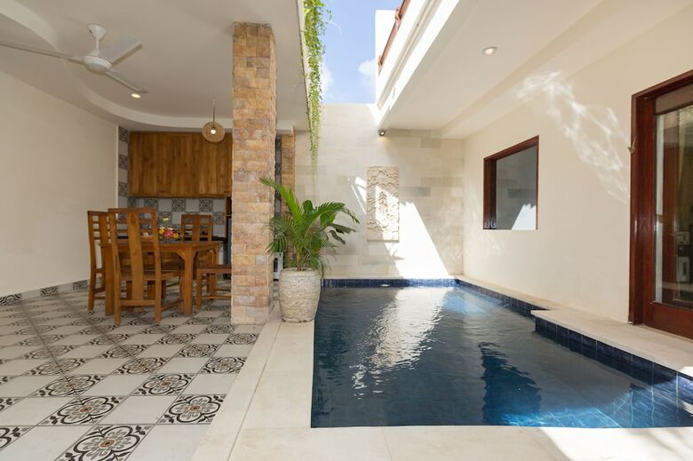 Nalin Bali Villas