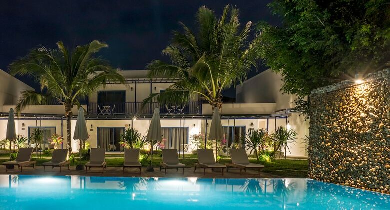 Hotel The B Resort