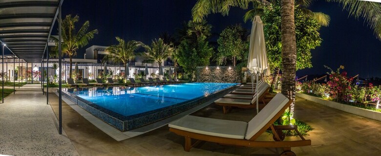 Hotel The B Resort
