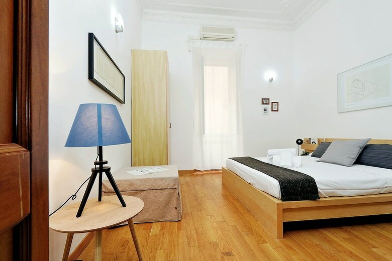 Vatican Spacious Mod� Apartment