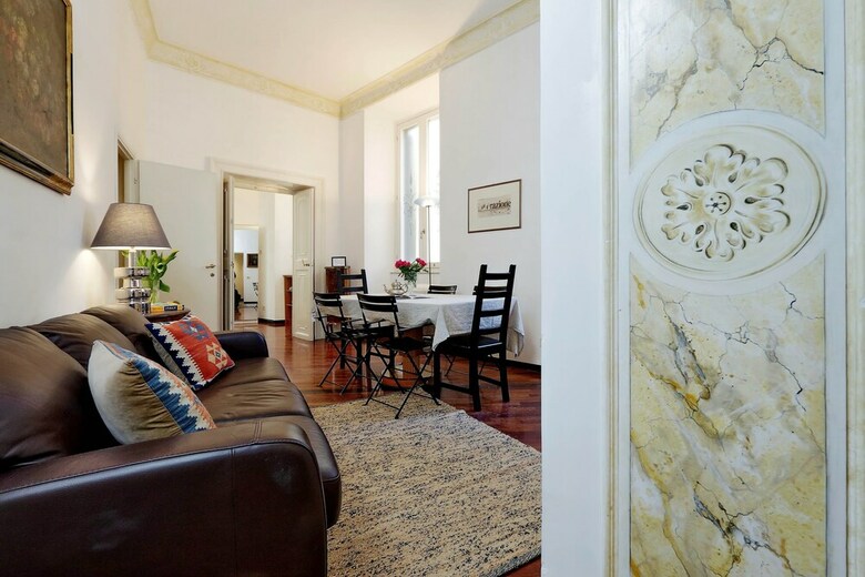 Three Bedrooms Spagna Apartment
