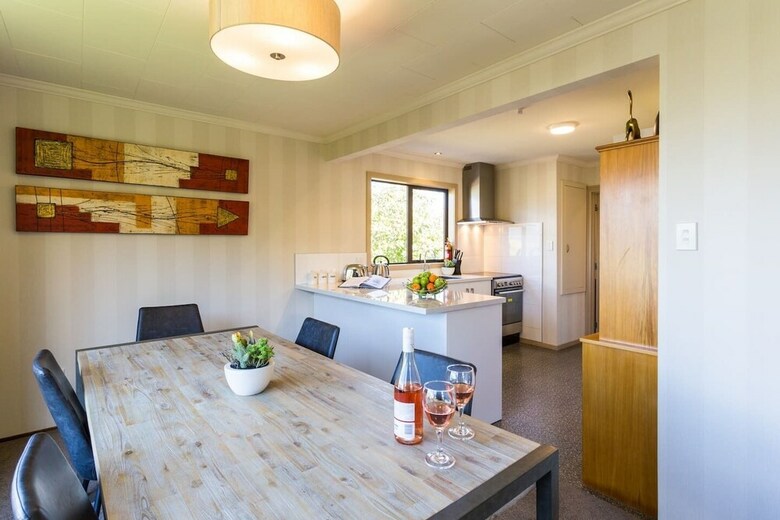 Distinctive Mountain View Spacious Home