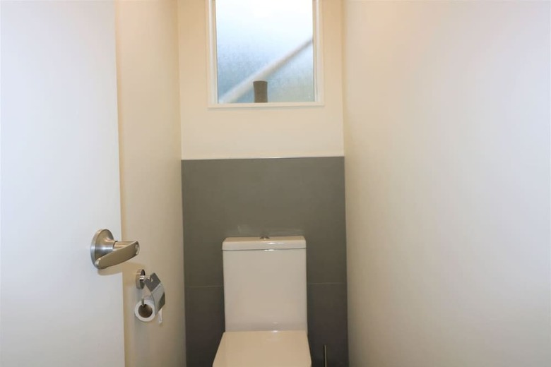 Central City Apartment, Free Parking, Bay Views