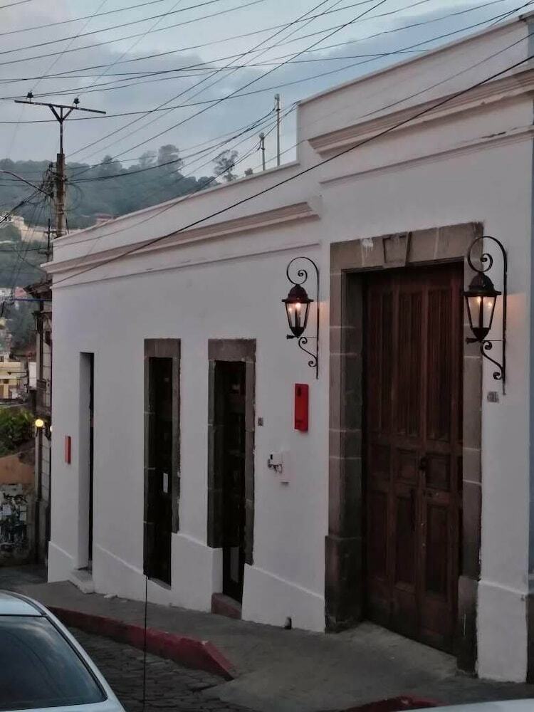 Hotel Xela Columbus Guest House