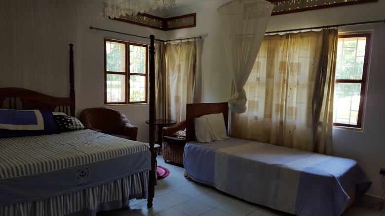 Bed & Breakfast Brownstone Country Home Lira Uganda