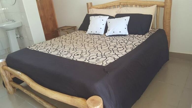 Bed & Breakfast Brownstone Country Home Lira Uganda