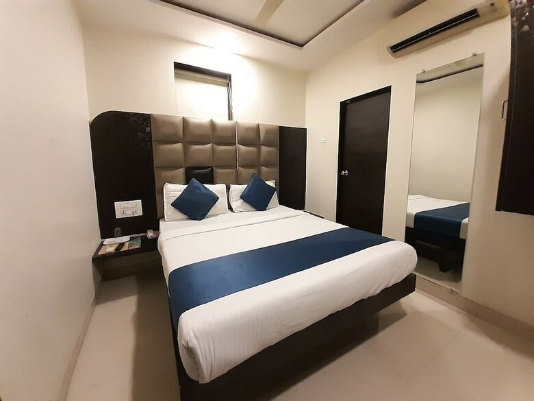 Hotel Hexa Adnoc
