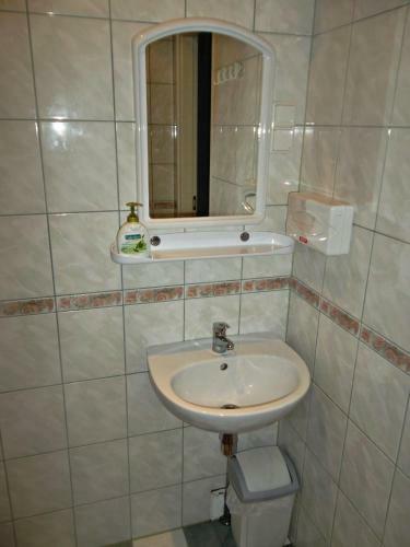 Hostal Kotka Housing