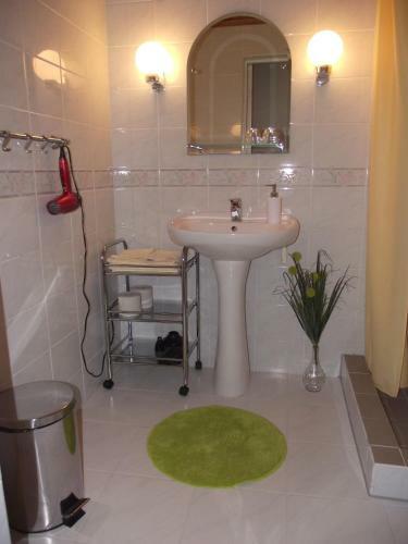 Hostal Helene Villa