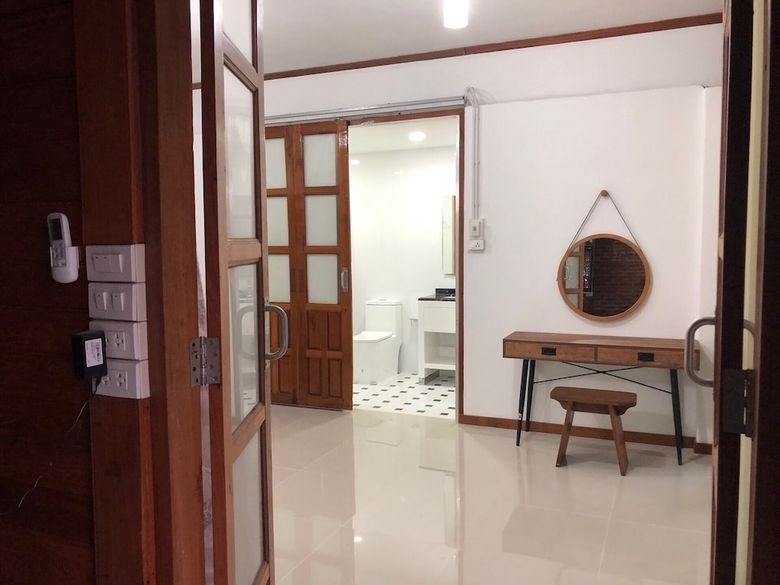 Hotel Tha Ma-o Bouteak Homestay