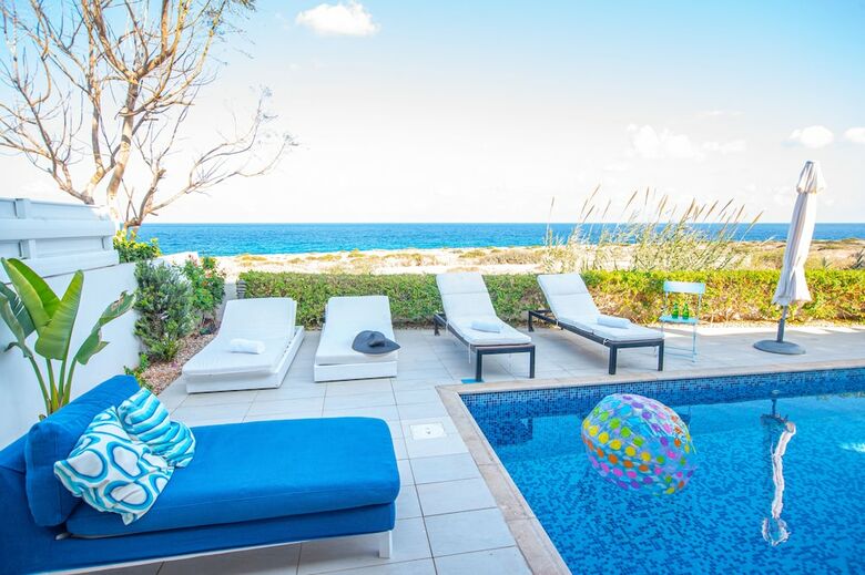 Artisan No 6 First Line Seafront Villa