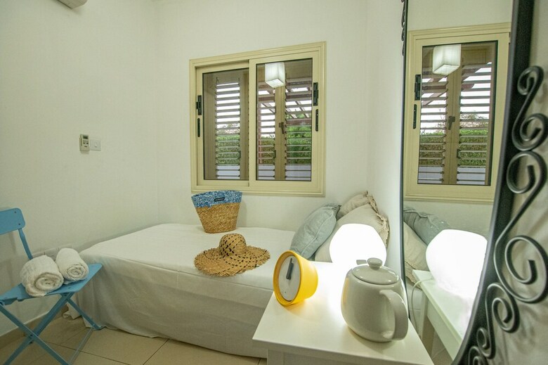 Artisan No 6 First Line Seafront Villa