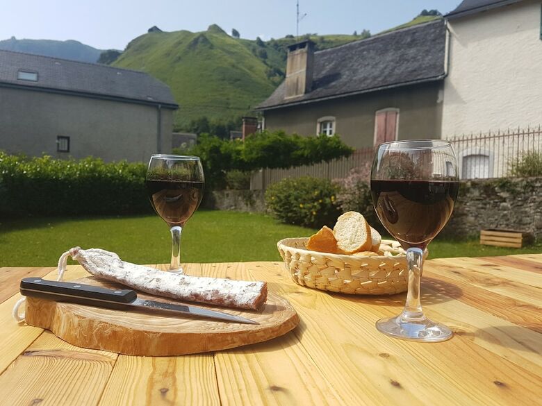 Hostal Gite Chaneu