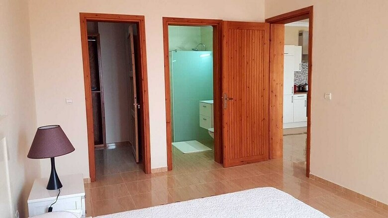 Apartamentos Aglou Paradise