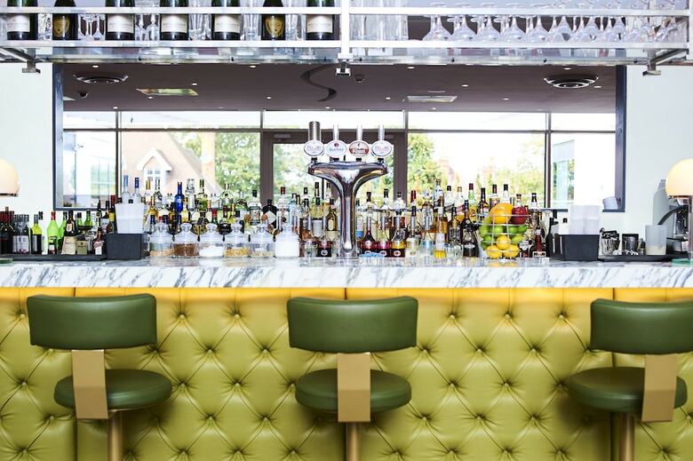 Guildford Harbour Hotel
