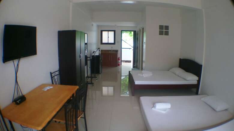 Hotel Palines Apartment And Guesthouse