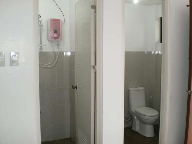 Hotel Palines Apartment And Guesthouse