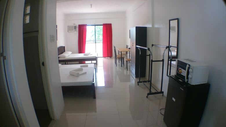 Hotel Palines Apartment And Guesthouse