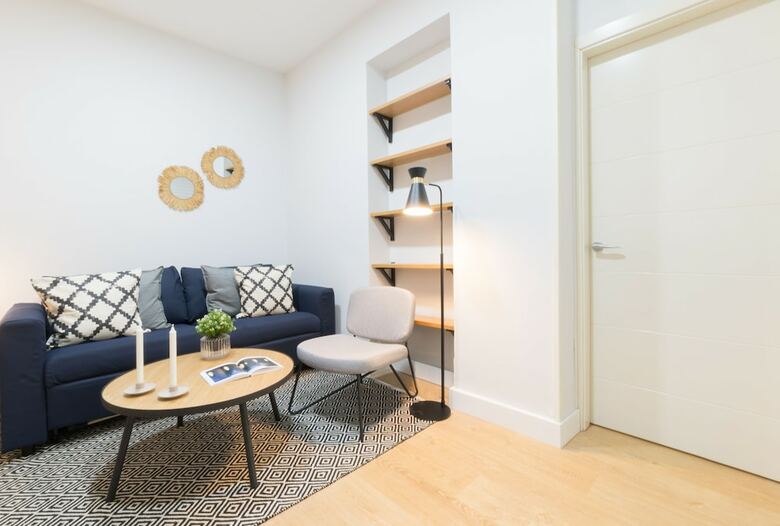 Royal Apart. La Almudena By All� Housing