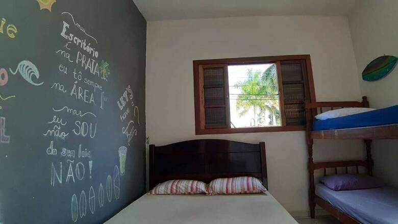 Hostal P� De Serra Pub Hostel