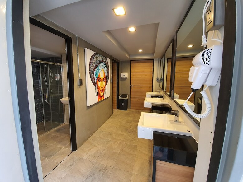 Hostal Pinghostel - Adults Only