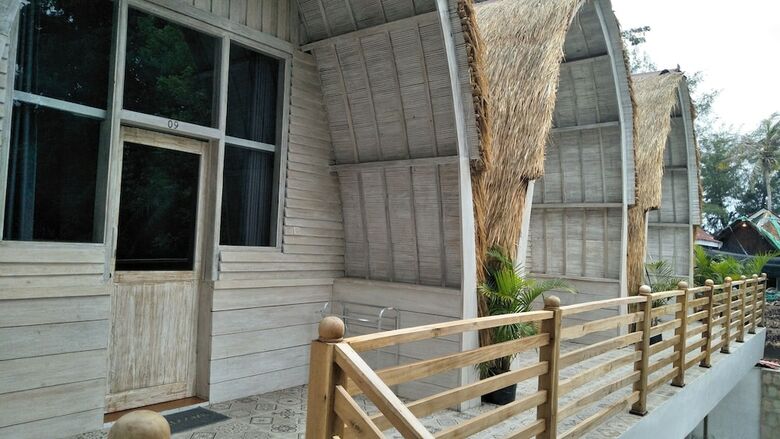 Gili Splendia Beach Hotel