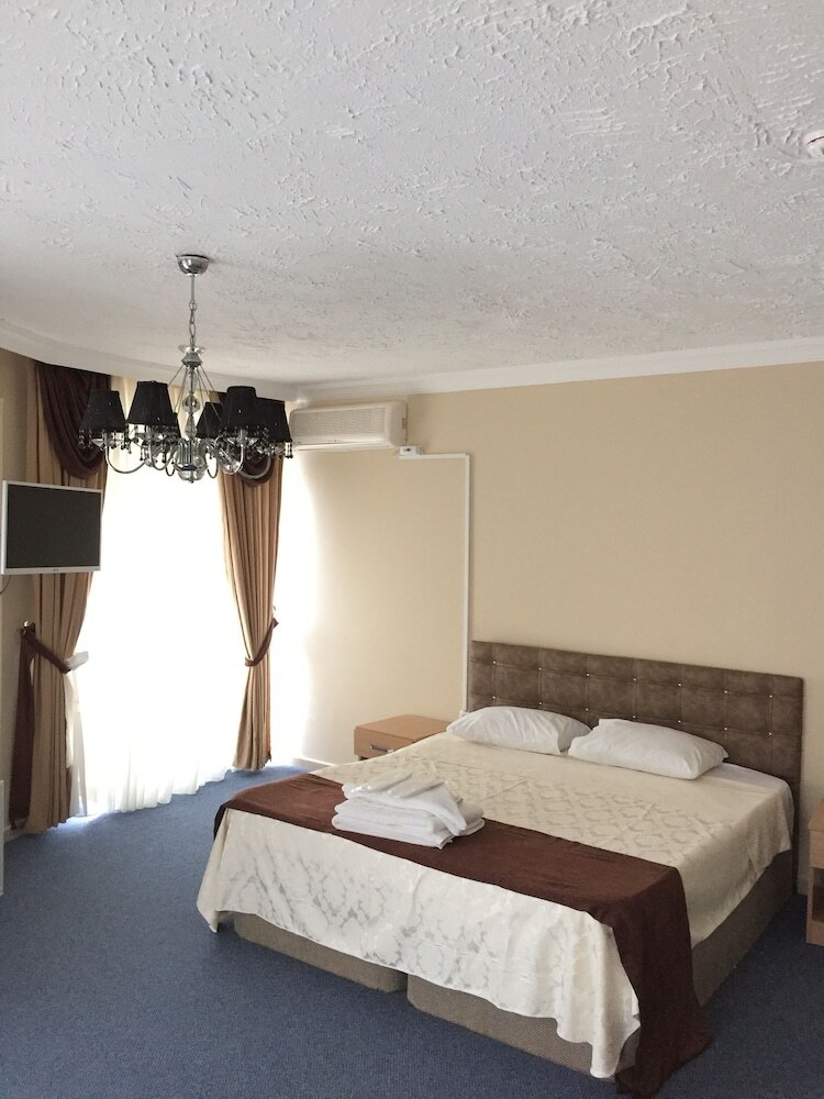 Hotel Ova Otel
