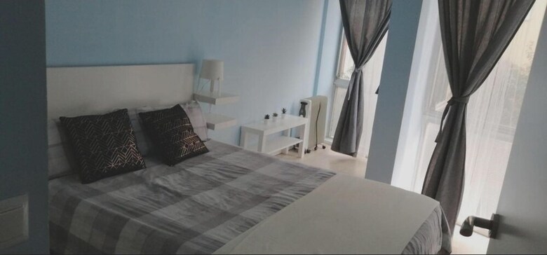 Apartment With 2 Bedrooms In Madrid, With Wifi