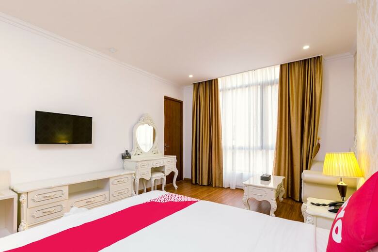 Oyo 759 Phuong Huy Ha Long Hotel