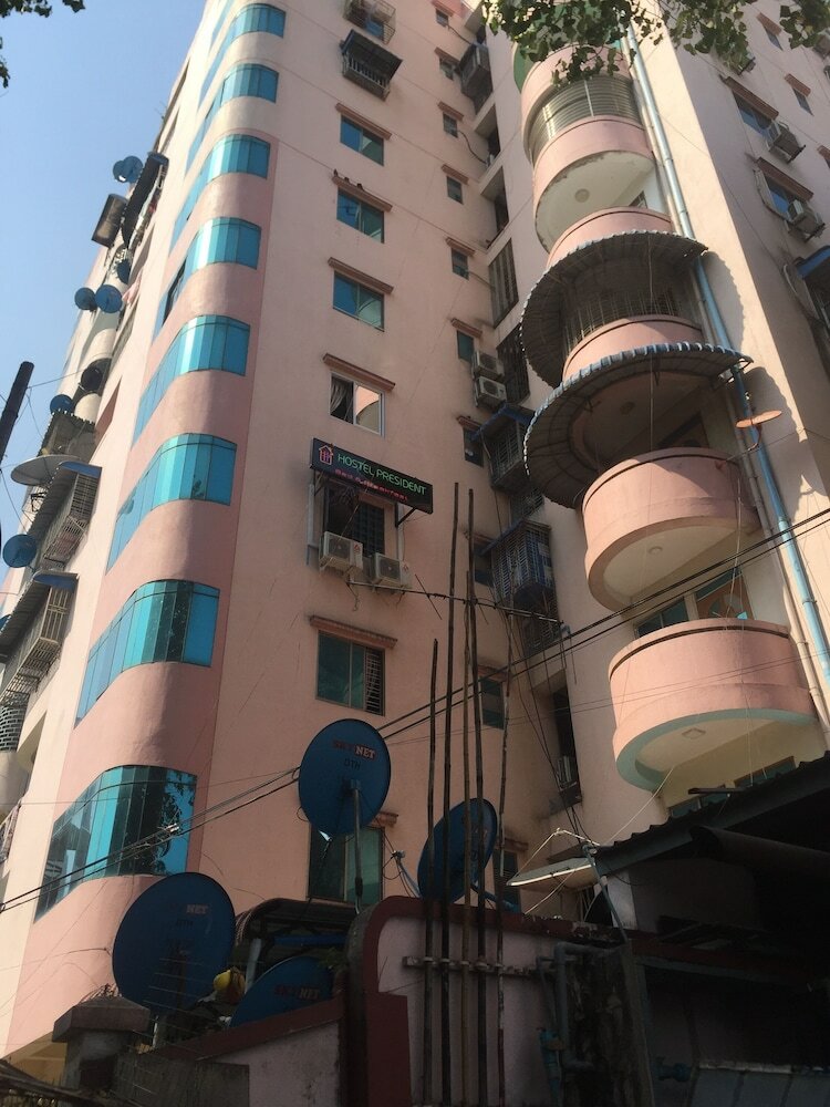 Hostal Hostel President