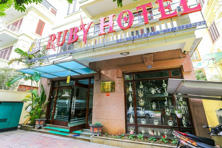 Spot On 767 Ruby Hotel