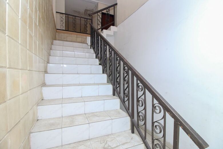 Hotel Airy Laweyan Sutowijoyo 45 Solo