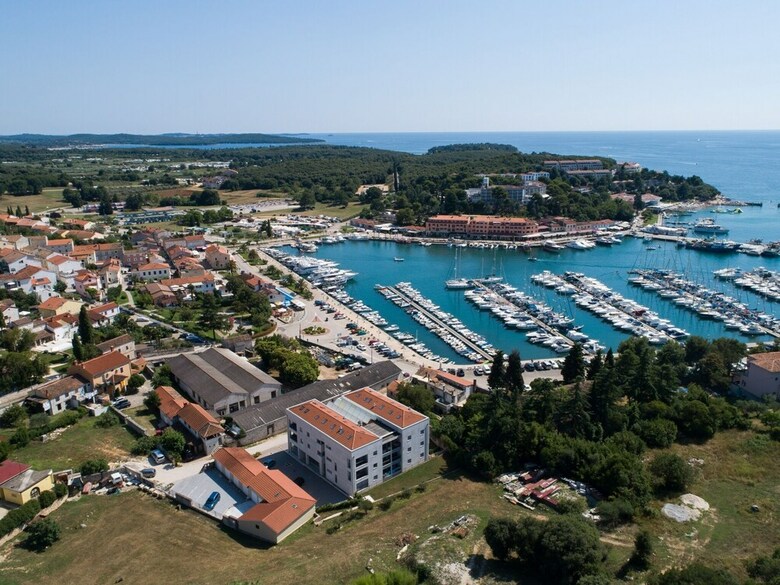 Apartamentos Luxurious Villa In Vrsar Near Beach
