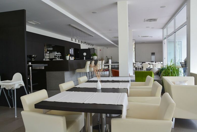 Aparthotel Suite Hotel Klass