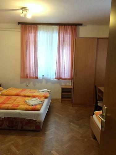 Youth Hostel Nika