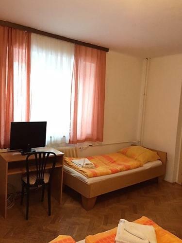 Youth Hostel Nika