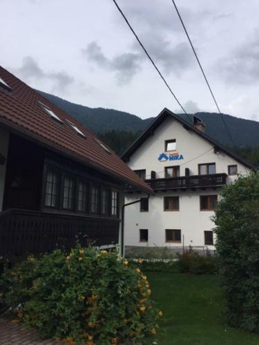 Youth Hostel Nika