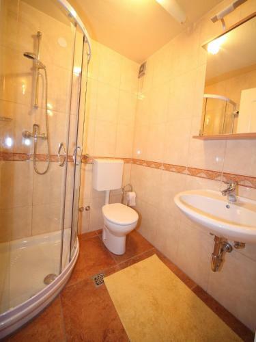 Apartments And Rooms Jozica
