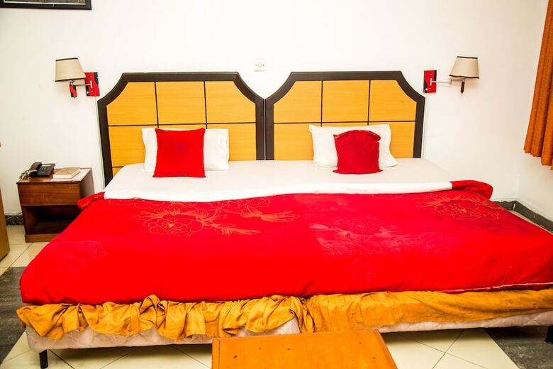 Hotel Bhanek Inn