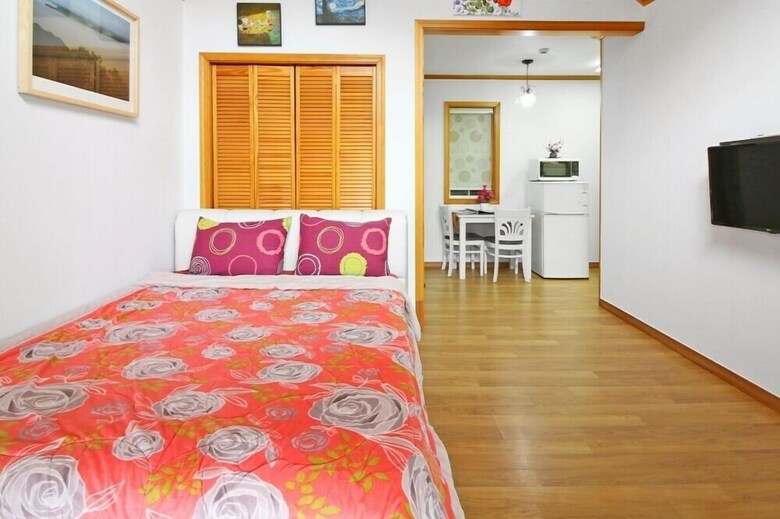 Pension Roseway
