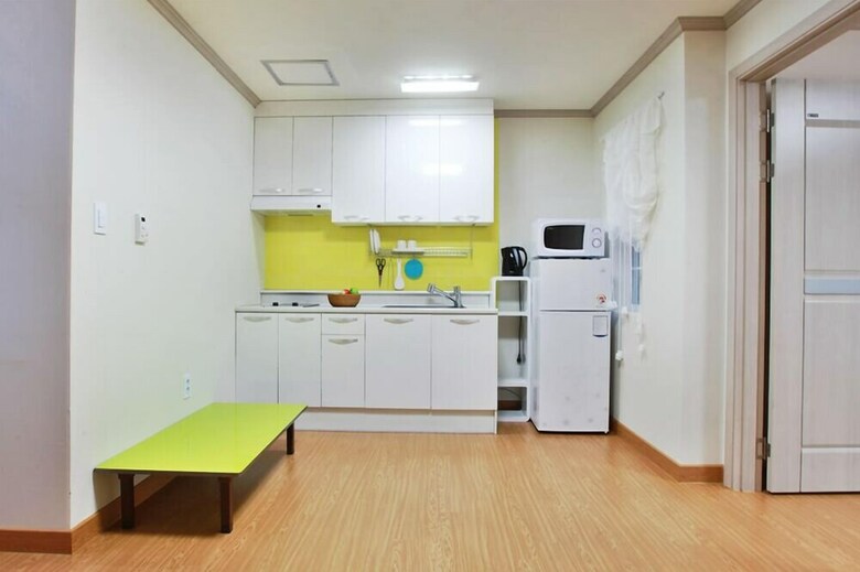 Ostar House