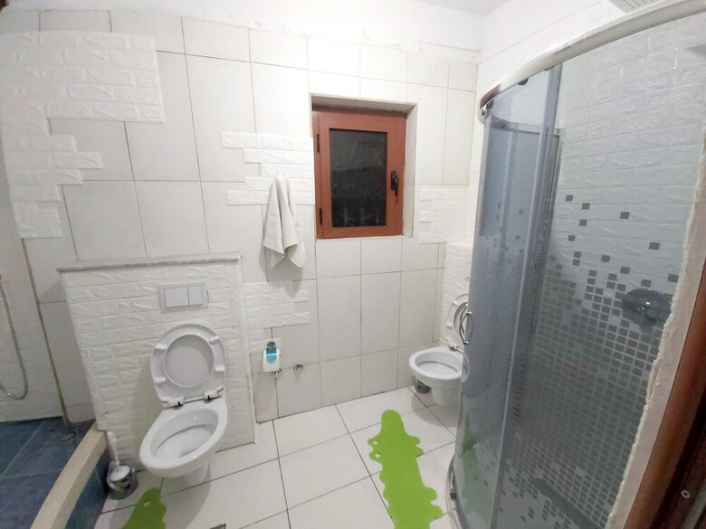 House With 2 Bedrooms In Berat, With Wifi