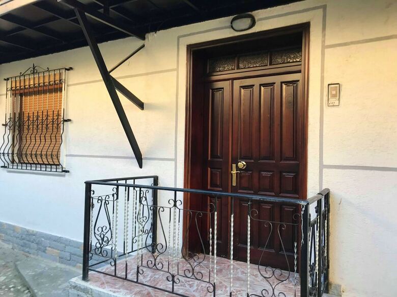 House With 2 Bedrooms In Berat, With Wifi