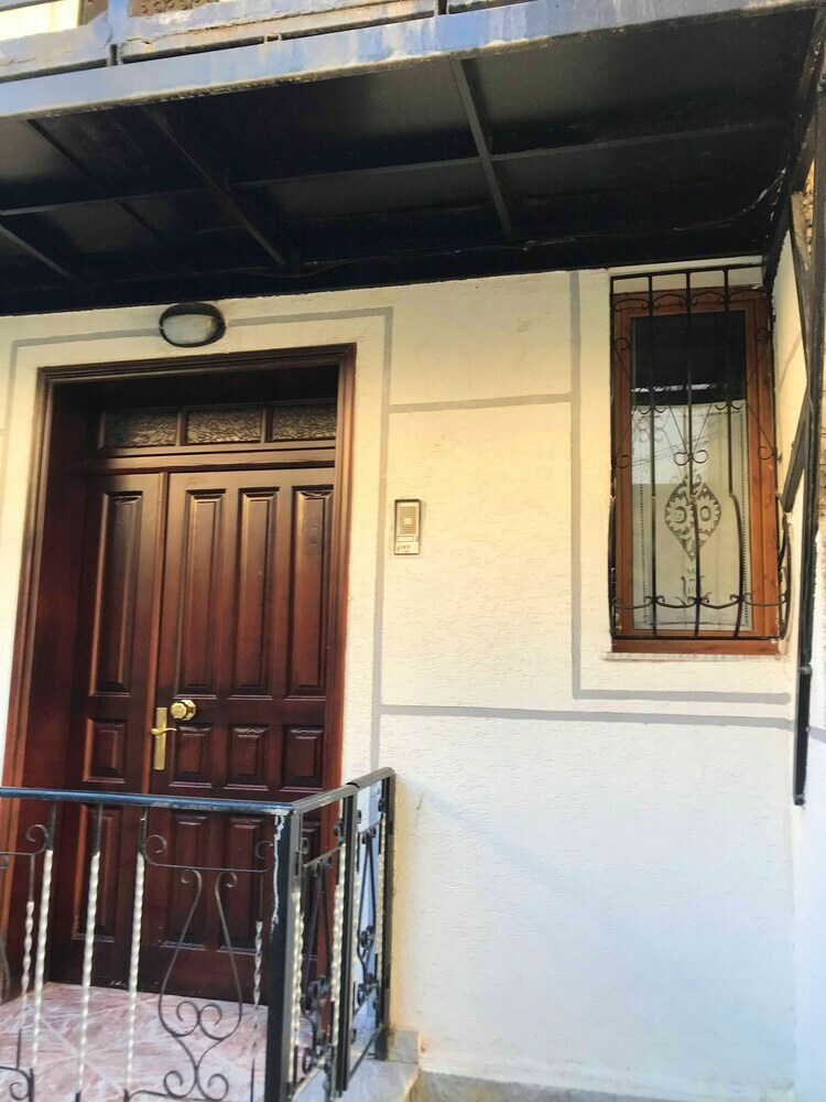House With 2 Bedrooms In Berat, With Wifi