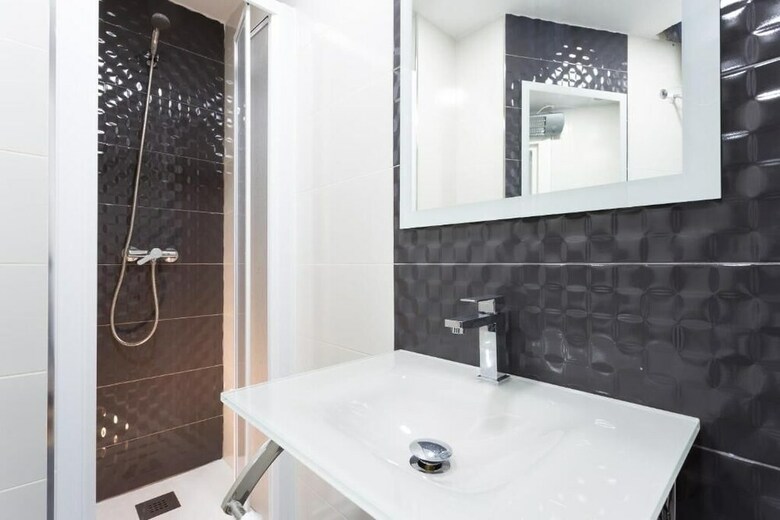 Apartamentos Completo Alarc�n Centro