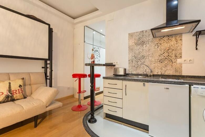Apartamentos Completo Alarc�n Centro